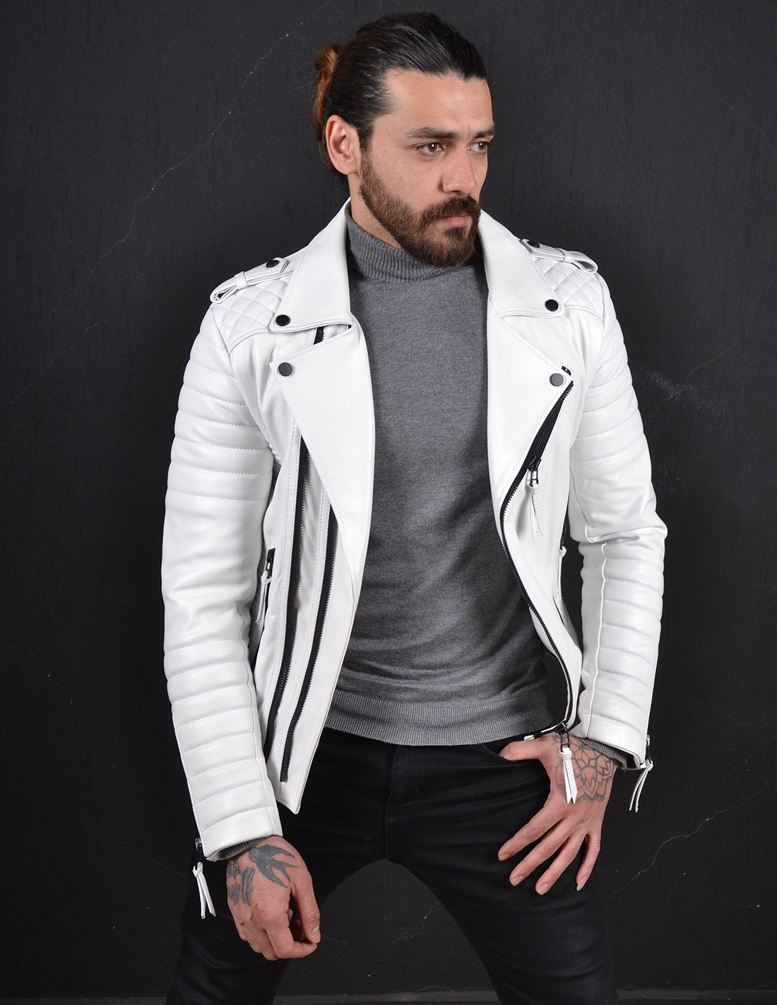 chaqueta-blanca-477xiu-1.jpg