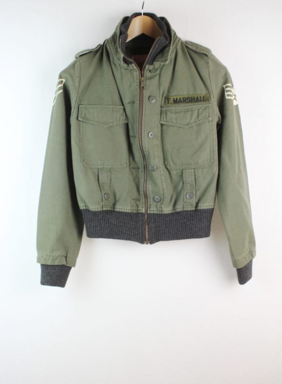 chaqueta-militar-mujer-915dwr.png