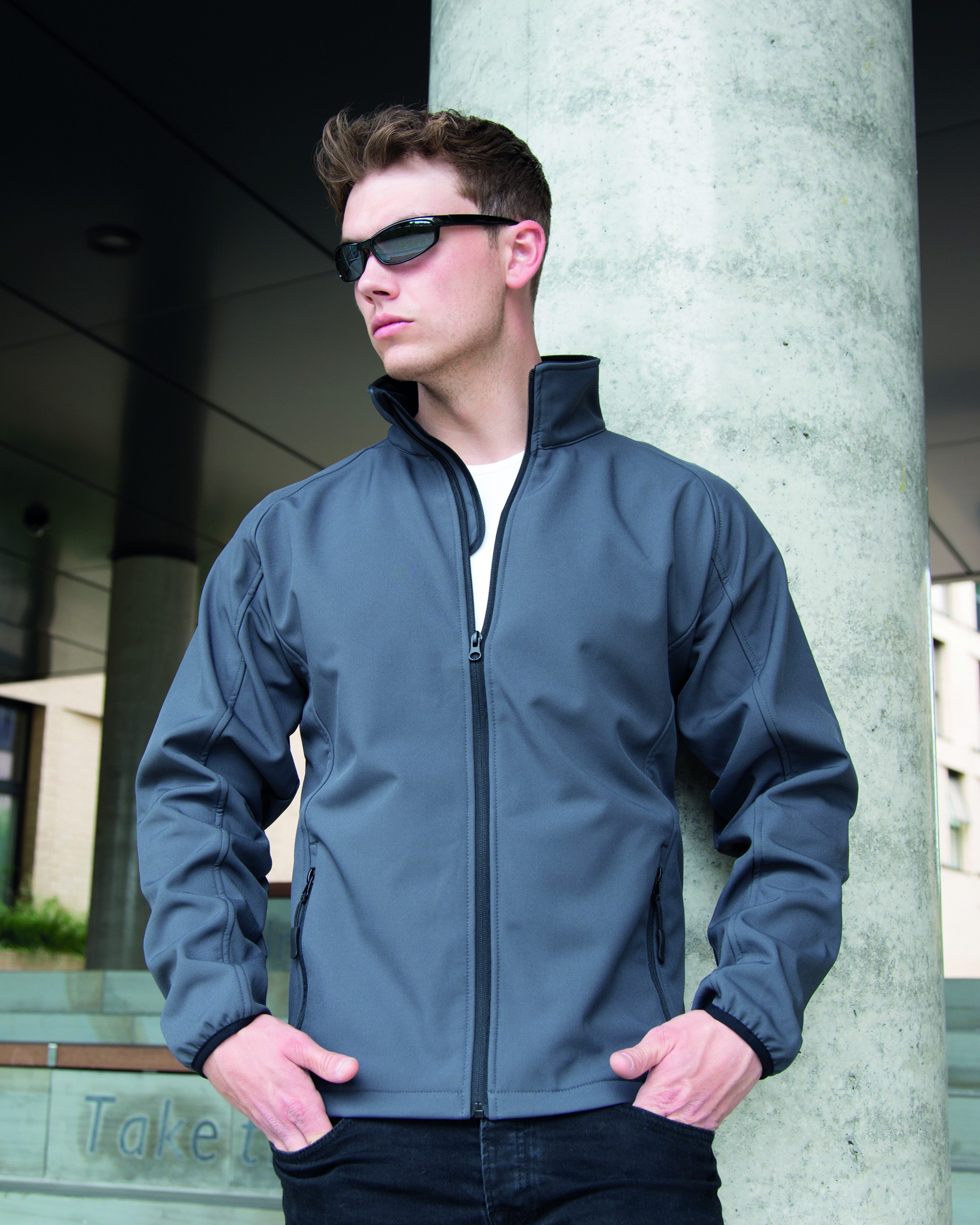 chaqueta-softshell-hombre-326bky-1.jpg